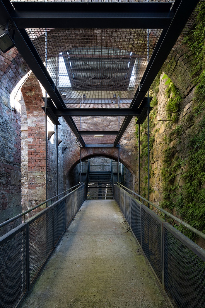 Heft, Guenther Domenig