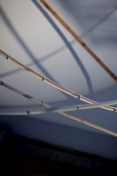 LUFTWURZLER - EINE INSTALLATION MIT BAMBUS – von Anna Rubin