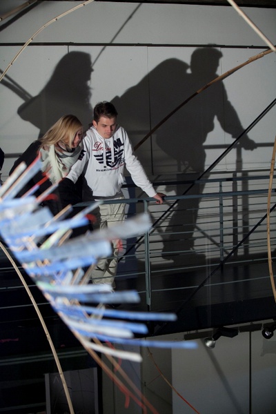 LUFTWURZLER - EINE INSTALLATION MIT BAMBUS – von Anna Rubin