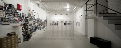 Matthias Megyeri: Sweet Dreams Security® – Layout – Blick in die Ausstellung