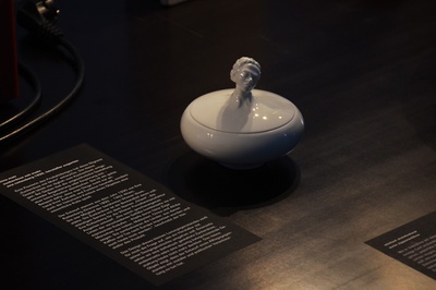 Blick in die Ausstellung "einfach alltäglich" im aut.