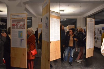 Ausstellungseröffnung "geld . macht . raum" am 7. November 2025