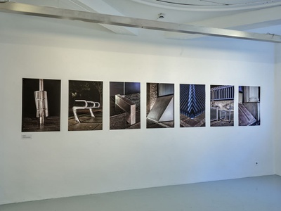 Blick in die Ausstellung im aut – Julius C. Schreiner "Silent Agents"