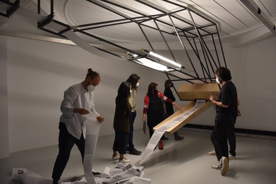 Eröffnungstag "Krater Fajan: Viel TamTam um Nichts" im aut