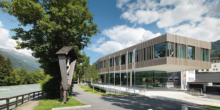 Auszeichnung des Landes Tirol für Neues Bauen 2018: Campus Technik Lienz, Lienz, 2016 – 2018 (Architektur: fasch&fuchs.architekten)