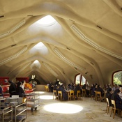 Mensa der Schulschwestern in Graz-Eggenberg, Günther Domenig mit Eilfried Huth