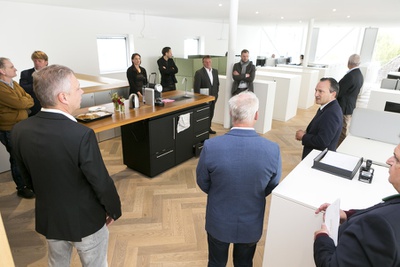 Führung  im Rahmen der Preisverleihung durch die BTV Bank