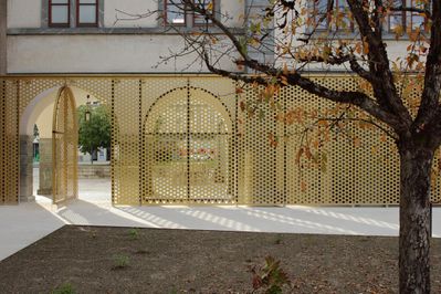 Bauherr:in: Dompfarre Klagenfurt Architektur: ABEL und ABEL Architektur ZT GmbH Freiraumplanung: DI Karin Walch - Walch Landschaftsarchitektur