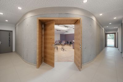 Bauherr:in: Marktgemeinde Illmitz Architektur: Prost, Reumann OG Tragwerksplanung: Simon Fischer ZT GmbH