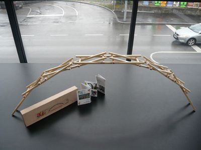 Bausatz und Aufbau – Der "Leonardobrücken-Bausatz"