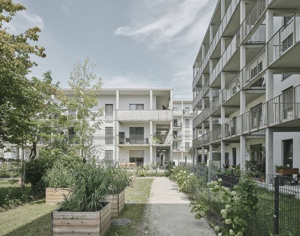 Bauherrschaft: STP Wohnungserrichtungs- u. Immobiliengesellschaft m.b.H. – Dennis Lin, Stefan Stolitzka Architektur: balloon architekten ZT-OG – Rampula Gratl Wohofsky, Projektleitung: Andreas Gratl