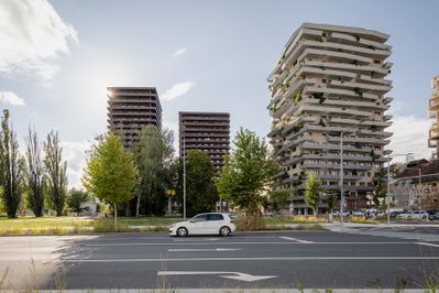 Bauherr:in: Gem. Wohn- u. Siedlungsgenossenschaft Ennstal reg. Gen.m.b.H. Liezen Architektur: Atelier Thomas Pucher ZT GmbH Freiraumplanung: Winkler Landschaftsarchitektur Tragwerksplanung: Thomas Lorenz ZT GmbH