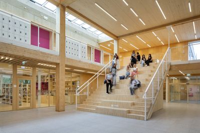 Bauherr:in: Bundesimmobiliengesellschaft m.b.H. Architektur: strobl architekten ZT GmbH Landschaftsplanung: strobl architekten ZT GmbH Tragwerksplanung: ConLignum ZT GmbH