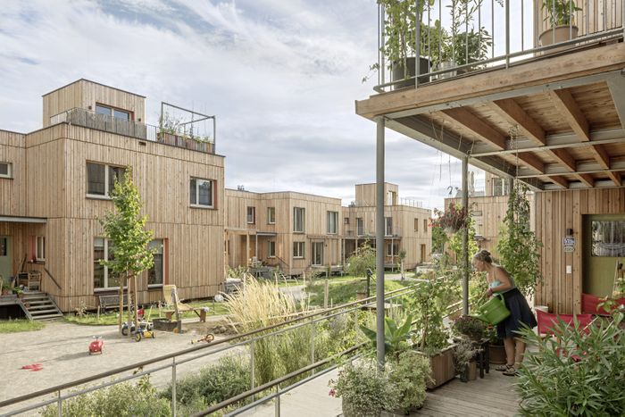 Wohnprojekt „Die Auenweide“, St. Andrä Wördern, Niederösterreich;  Bauherr:in: Verein Wohnprojekt Wördern, Markus Spitzer (Projektinitiator);  Architektur: einszueins architektur ZT GmbH