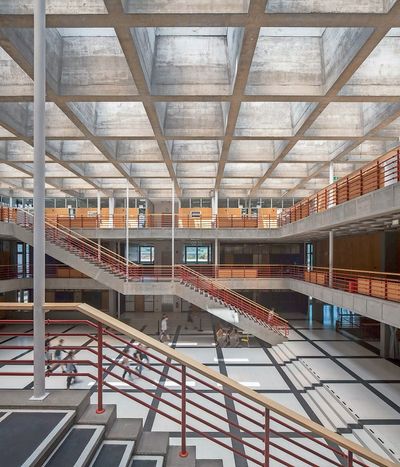 Bundesschulzentrum Wörgl von Viktor Hufnagl und Fritz Gerhard Mayr