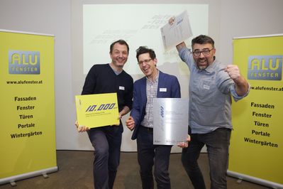 Gewinner SMARTVOLL ARCHITEKTEN mit Bauherrn.  Personen vlnr: Philipp Buxbaum, smartvoll Architekten | Christoph Segalla, Wien Energie | Christian Kirchner, smartvoll Architekten