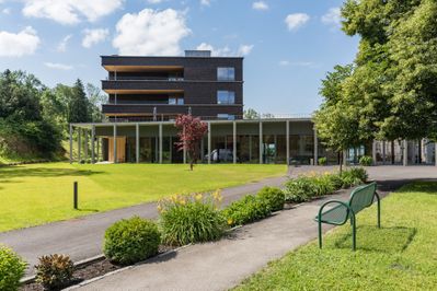 Bauherr:in: Soziale Einrichtungen der Barmherzigen Schwestern Zams Betriebs GmbH Architektur: HK Architekten, Hermann Kaufmann + Partner ZT GmbH Tragwerksplanung: merz kley partner GmbH / Mader & Flatz Ziviltechniker GmbH