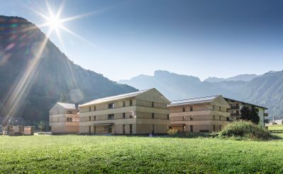 Bauherr:in: Morscher Bauprojekte GmbH / Wohnbauselbsthilfe Vorarlberger gemeinnützige Gen.m.b.H. Architektur: Hermann Kaufmann + Partner ZT GmbH Landschaftsplanung: Studio LandRise Tragwerksplanung: zte Leitner ZT GmbH
