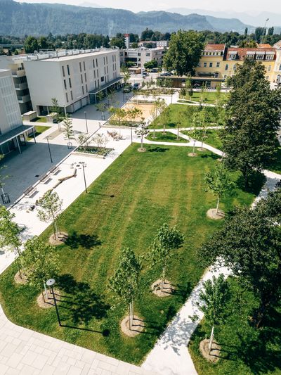 Bauherr:in: Stadt Klagenfurt, Abteilung Stadtgarten Architektur: Ludescher + Lutz Architekten ZT GmbH Landschaftsplanung: Winkler Landschaftsarchitektur