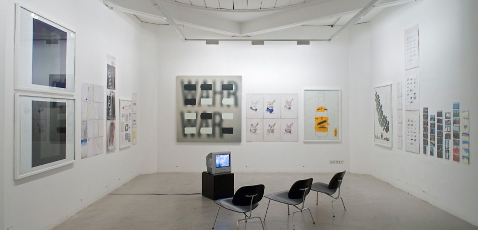 Blick in die Aussellung im aut