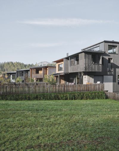 Bauherr:in: Sonnendorf GmbH Architektur: Kleboth & Dollnig ZT GmbH Tragwerksplanung: FS1 Fiedler Stöffler Ziviltechniker GmbH