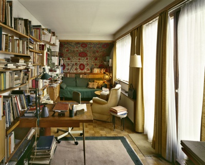 Margherita Spiluttini: Wohnung von Margarete Schütte-Lihotzky, Wien, 2000