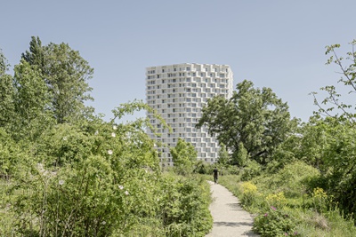 Bauherr:in: KIBB Immobilien GmbH
Architektur: Franz und Sue ZT GmbH
Freiraumplanung: EGKK Landschaftsarchitektur
Tragwerksplanung: Dr. Ronald Mischek ZT GmbH – © Hertha Hurnaus Bauherr:in: KIBB Immobilien GmbH
Architektur: Franz und Sue ZT GmbH
Freiraumplanung: EGKK Landschaftsarchitektur
Tragwerksplanung: Dr. Ronald Mischek ZT GmbH