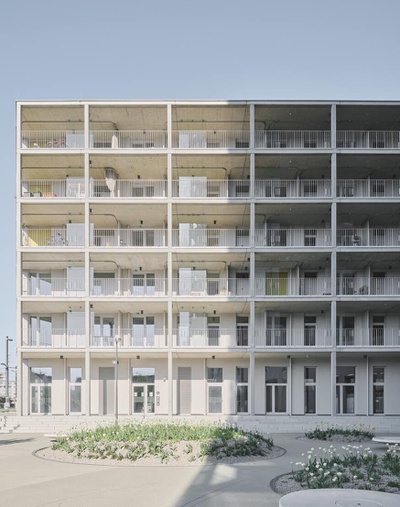 Bauherr:in: Wiener Städtische Versicherung AG
Architektur: StudioVlayStreeruwitz ZT GmbH
Freiraumplanung: Agence Ter
Tragwerksplanung: Mischek ZT GmbH – © David Schreyer Bauherr:in: Wiener Städtische Versicherung AG
Architektur: StudioVlayStreeruwitz ZT GmbH
Freiraumplanung: Agence Ter
Tragwerksplanung: Mischek ZT GmbH