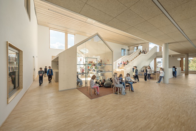 Bauherrschaft: Stadtgemeinde Oberwart
Architektur: Franz und Sue ZT GmbH, Wien
Foto: Hertha Hurnaus